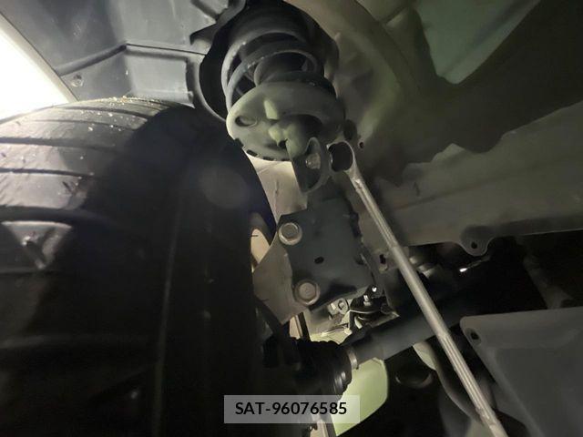Toyota PRIUS 2009-12 4242996-19