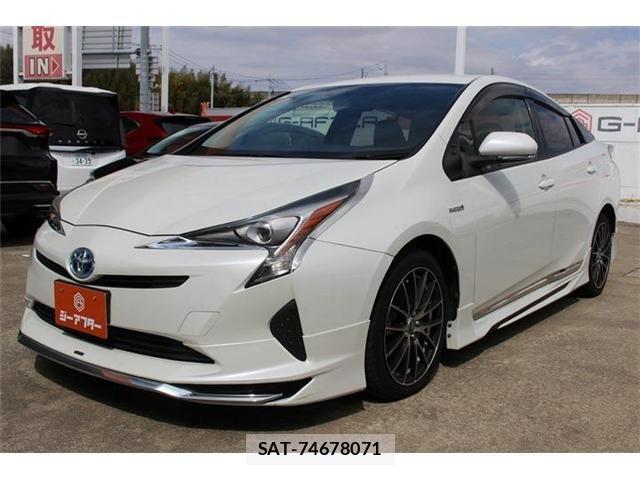 Toyota PRIUS 2016-12 4372377-9