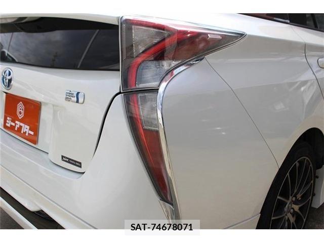 Toyota PRIUS 2016-12 4372377-20