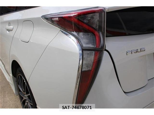Toyota PRIUS 2016-12 4372377-21