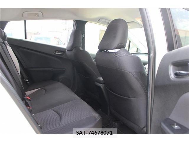 Toyota PRIUS 2016-12 4372377-25