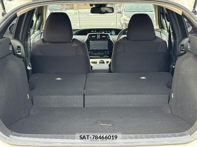 Toyota PRIUS 2016-11 4423284-9