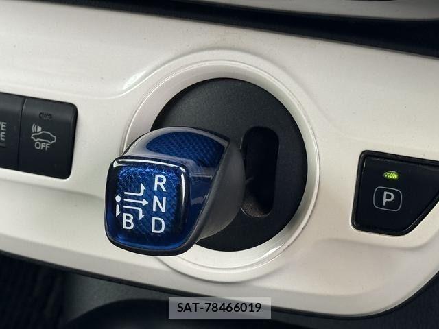 Toyota PRIUS 2016-11 4423284-21