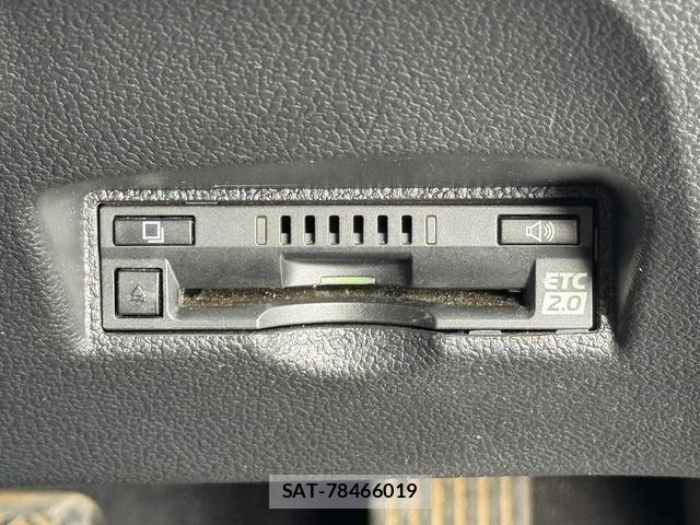 Toyota PRIUS 2016-11 4423284-26