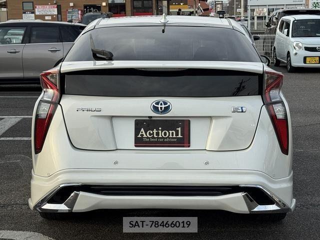 Toyota PRIUS 2016-11 4423284-3