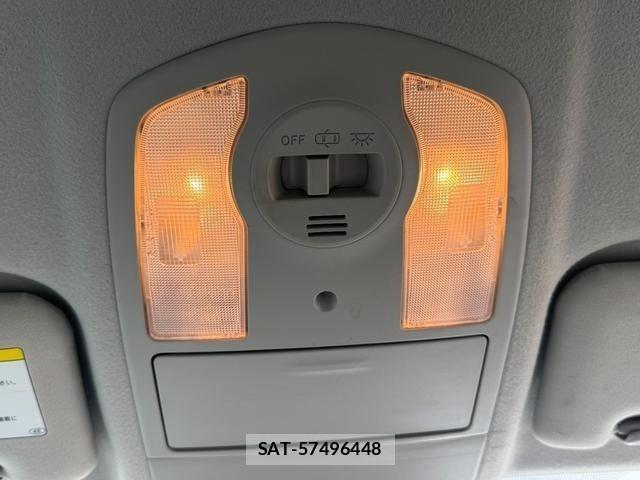 Toyota PRIUS 2011-06 4599657-26