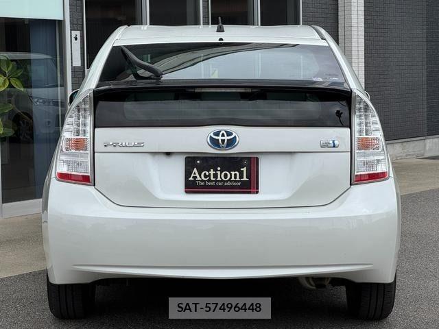 Toyota PRIUS 2011-06 4599657-3