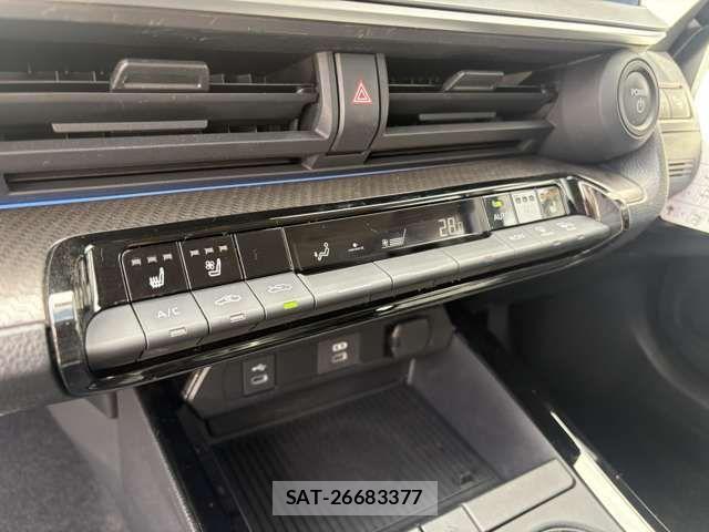 Toyota PRIUS 2023-05 4599480-11