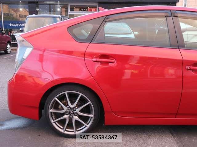 Toyota PRIUS 2015-05 4599639-9