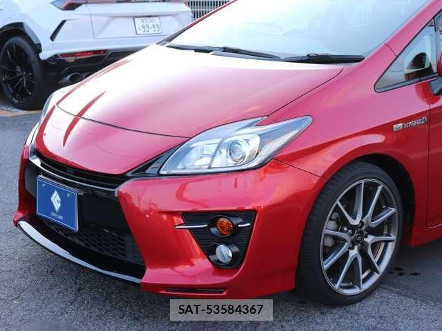 Toyota PRIUS 2015-05 4599639-11