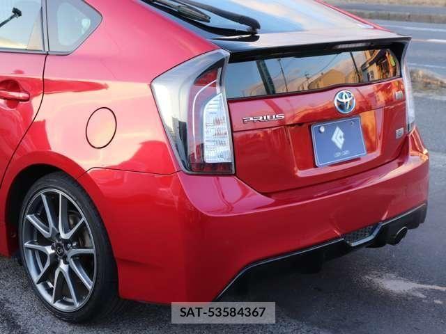 Toyota PRIUS 2015-05 4599639-14