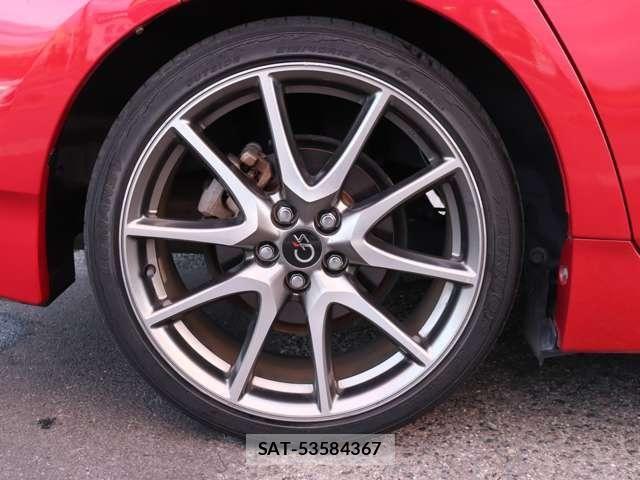 Toyota PRIUS 2015-05 4599639-17
