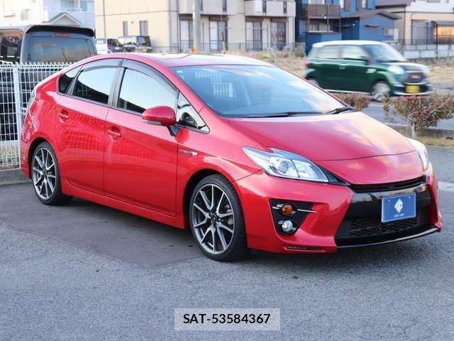 Toyota PRIUS 2015-05 4599639-2