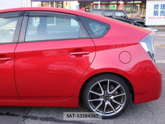 Toyota PRIUS 2015-05 4599639-8