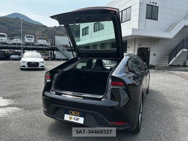 Toyota PRIUS 2023-03 4640422-27