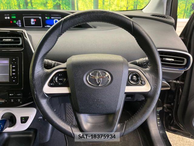 Toyota PRIUS 2017-02 4640436-10