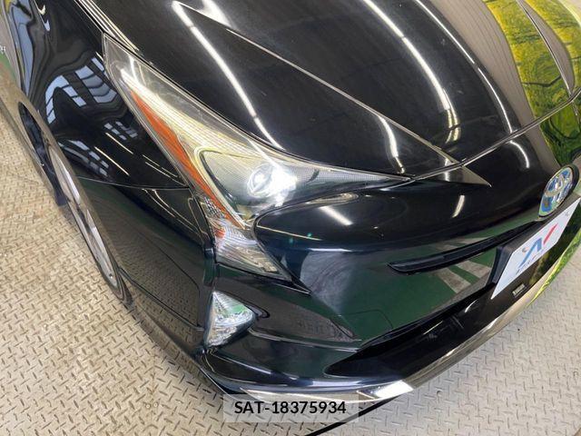 Toyota PRIUS 2017-02 4640436-11
