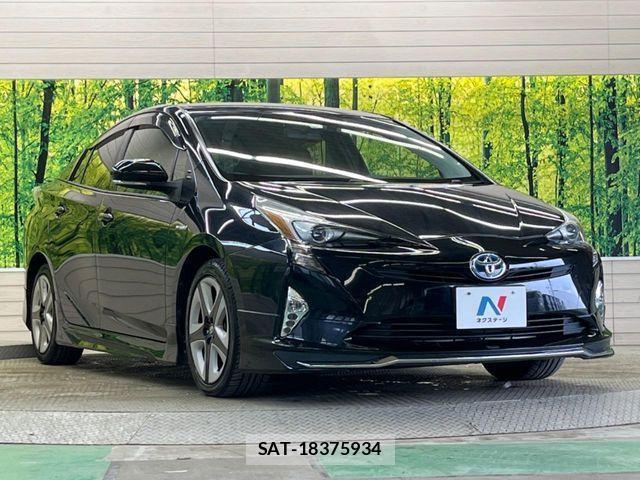 Toyota PRIUS 2017-02 4640436-15