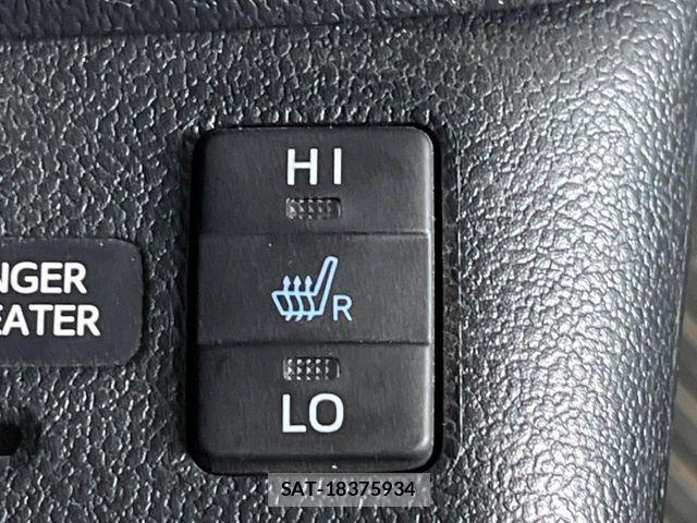 Toyota PRIUS 2017-02 4640436-5
