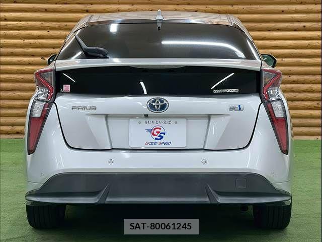 Toyota PRIUS 2016-02 4756979-18