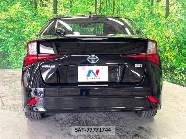 Toyota PRIUS 2021-07 4756907-16