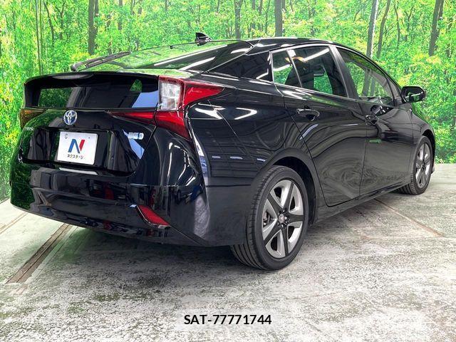 Toyota PRIUS 2021-07 4756907-17