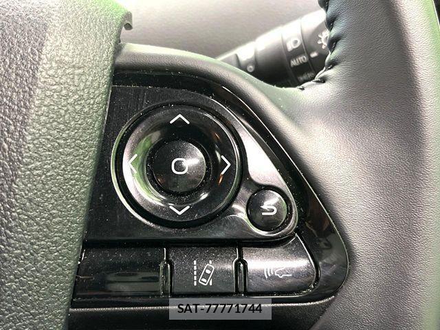 Toyota PRIUS 2021-07 4756907-8