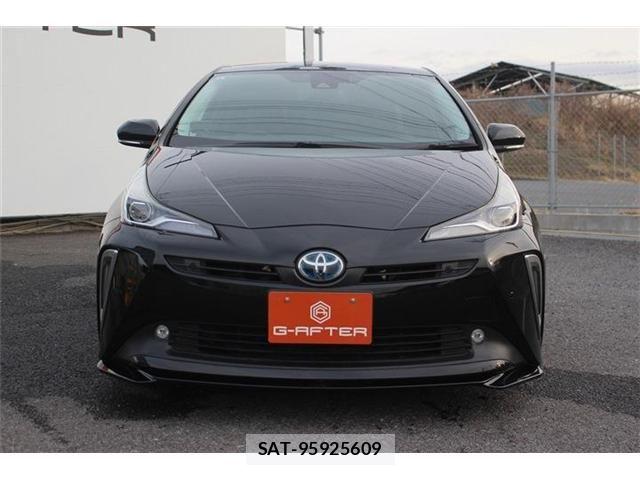 Toyota PRIUS 2019-02 4977490-1