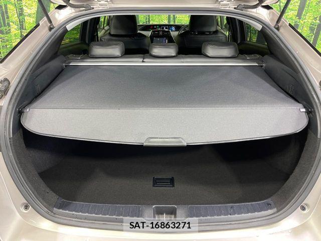 Toyota PRIUS 2018-09 4977718-10