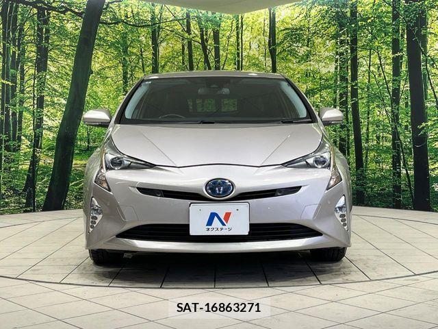 Toyota PRIUS 2018-09 4977718-14