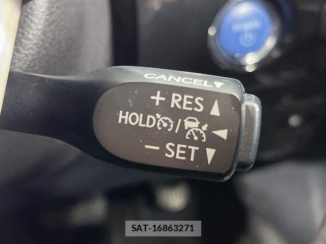 Toyota PRIUS 2018-09 4977718-6