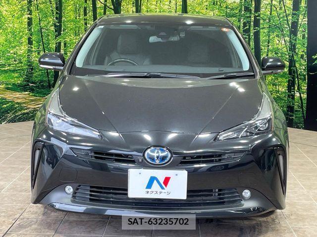 Toyota PRIUS 2021-11 4977424-13