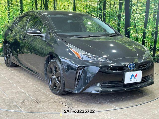 Toyota PRIUS 2021-11 4977424-15