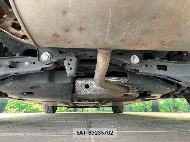 Toyota PRIUS 2021-11 4977424-18