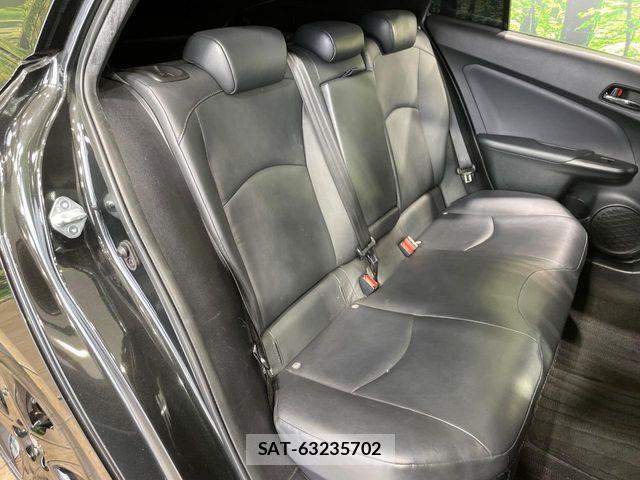 Toyota PRIUS 2021-11 4977424-8