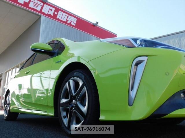 Toyota PRIUS 2018-12 4977556-12
