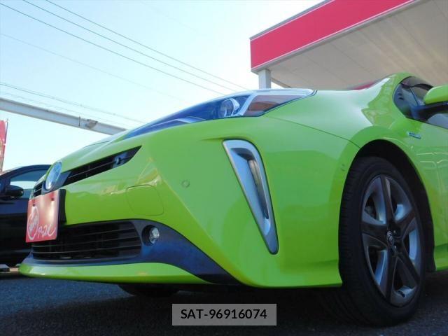 Toyota PRIUS 2018-12 4977556-13