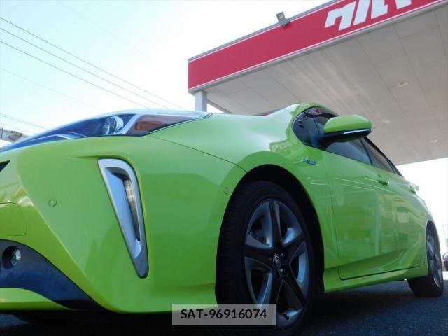 Toyota PRIUS 2018-12 4977556-14