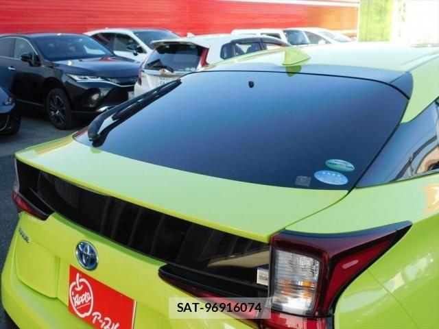Toyota PRIUS 2018-12 4977556-16