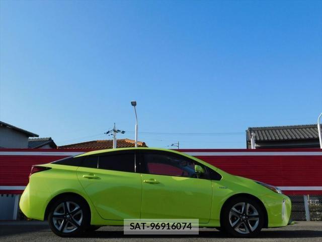 Toyota PRIUS 2018-12 4977556-4