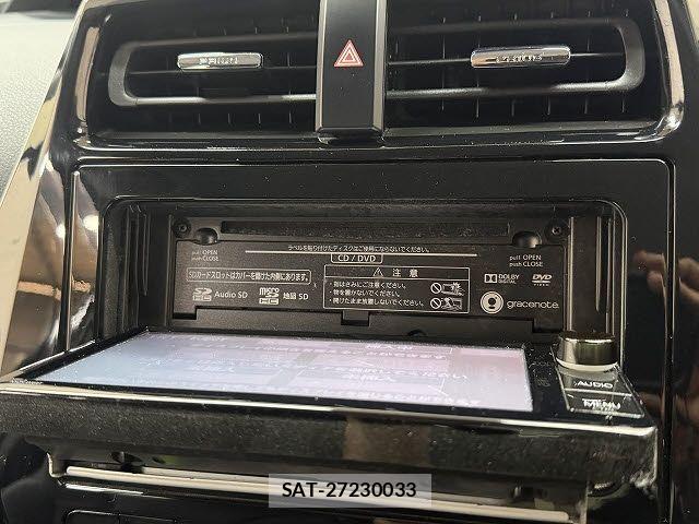 Toyota PRIUS 2016-01 4977572-11