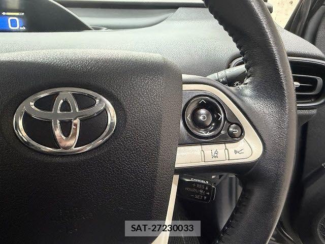 Toyota PRIUS 2016-01 4977572-15