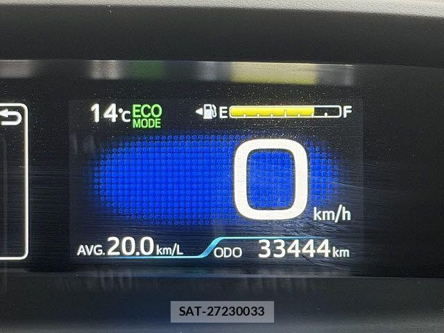 Toyota PRIUS 2016-01 4977572-21