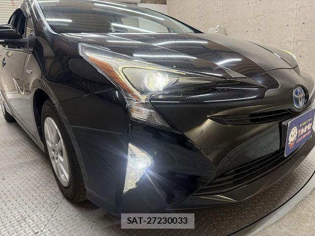 Toyota PRIUS 2016-01 4977572-6