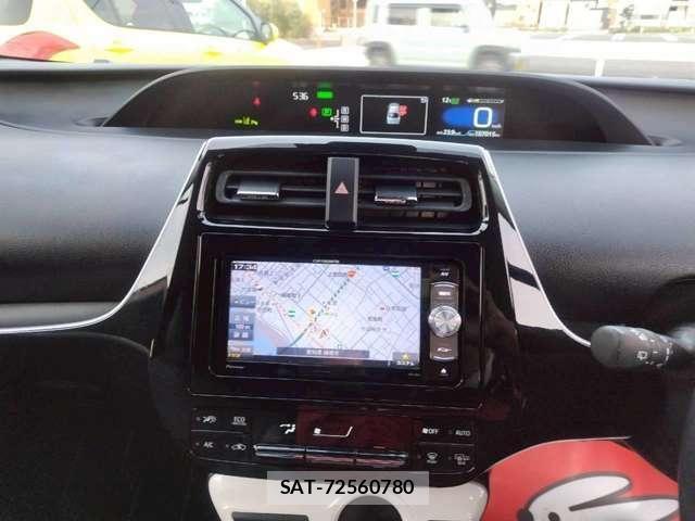 Toyota PRIUS 2016-02 5875808-13