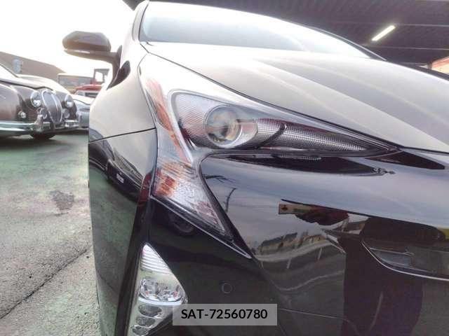 Toyota PRIUS 2016-02 5875808-18