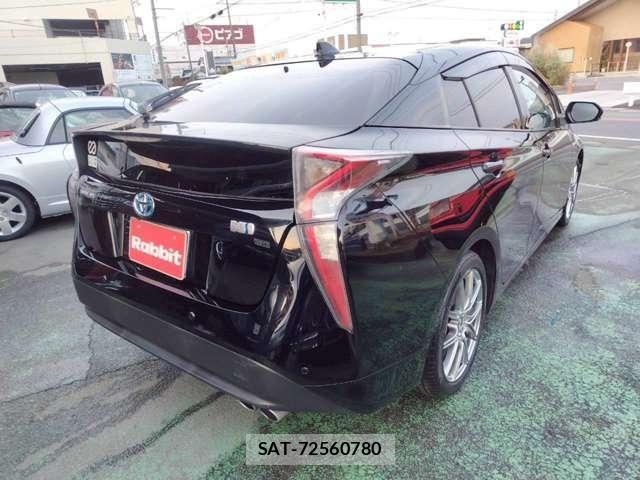 Toyota PRIUS 2016-02 5875808-4