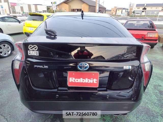 Toyota PRIUS 2016-02 5875808-5