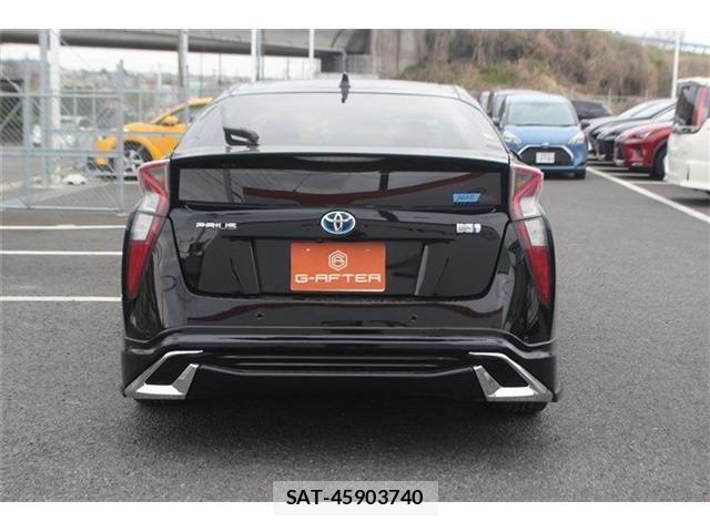 Toyota PRIUS 2016-07 5875687-6