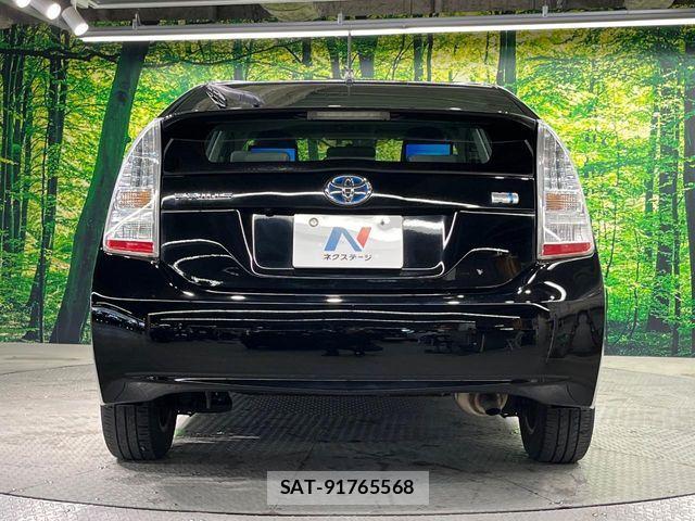 Toyota PRIUS 2010-05 5875867-14